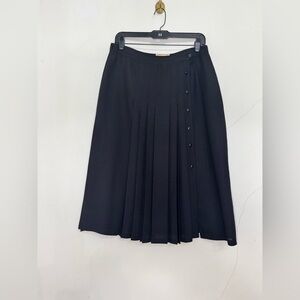 Vintage 80’s Verdosa Paris Elegant Chanel Vibes Pleated button Lined Skirt